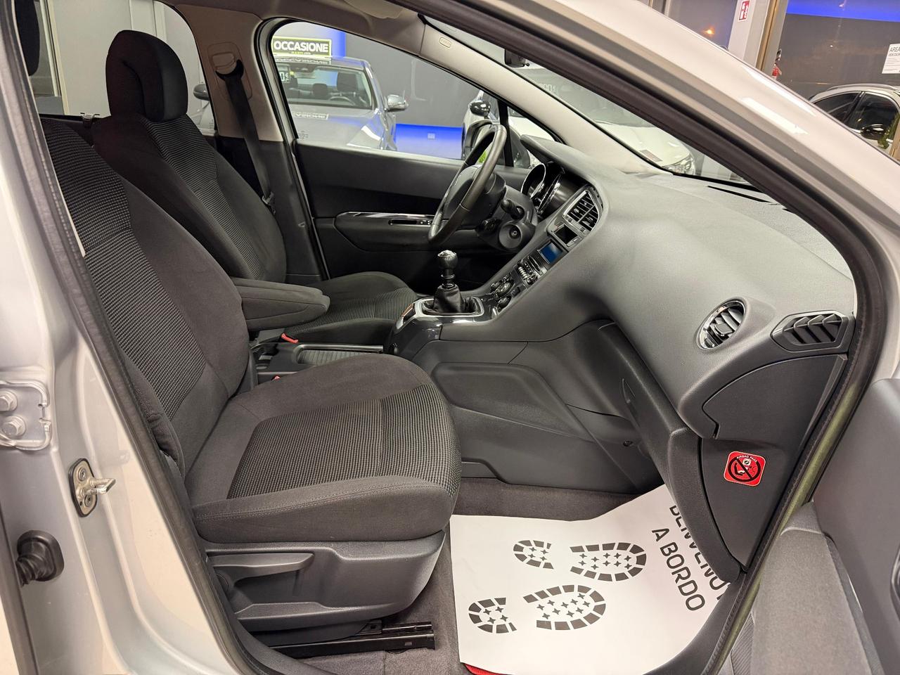 Peugeot 5008 1.6 HDi 112CV Business 7 POSTI