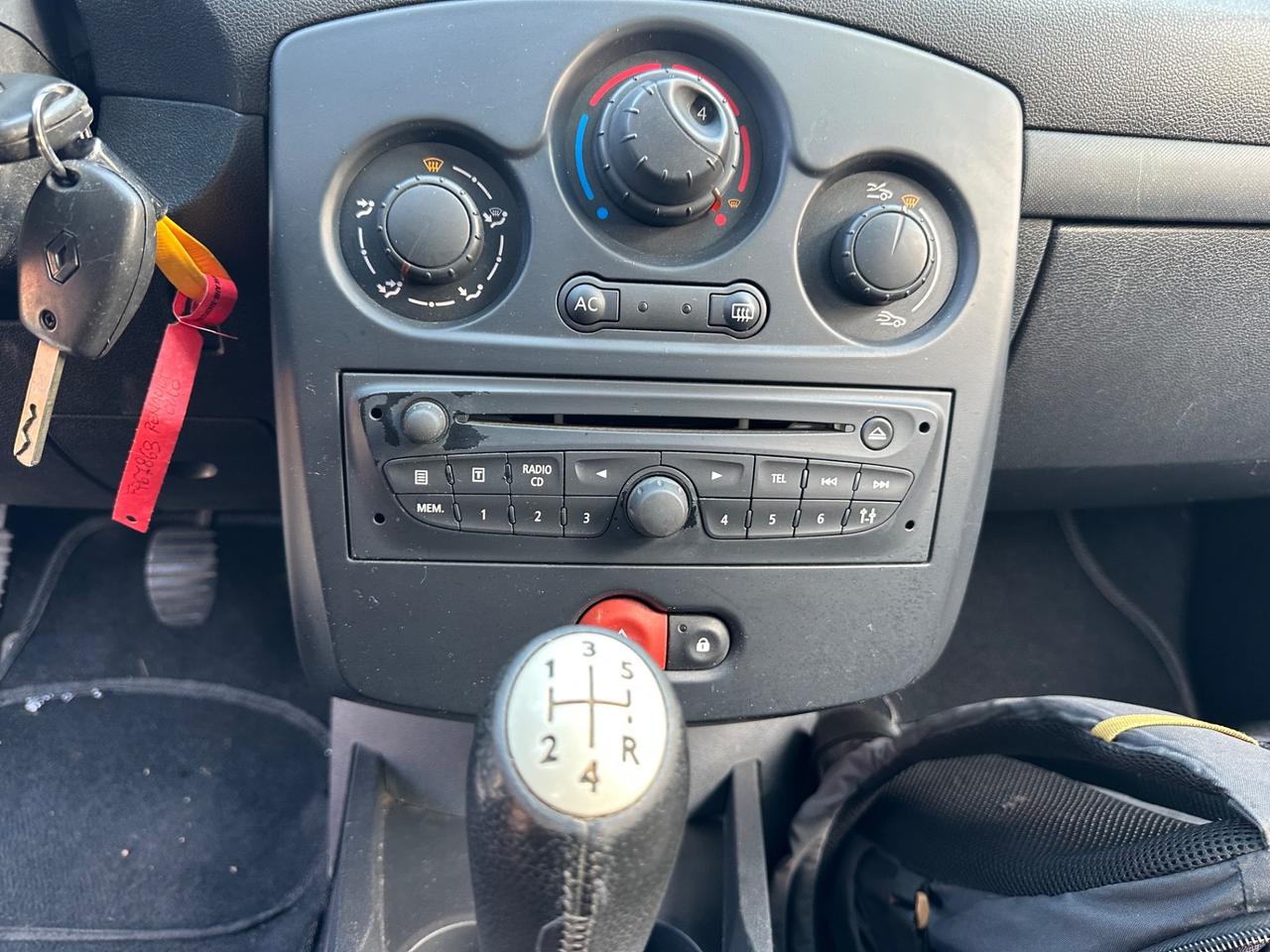 Renault Clio 1.2 16V 5 porte GPL della casa fino 2032