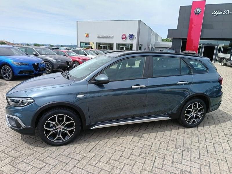 FIAT Tipo 1.5 Hybrid DCT SW Cross