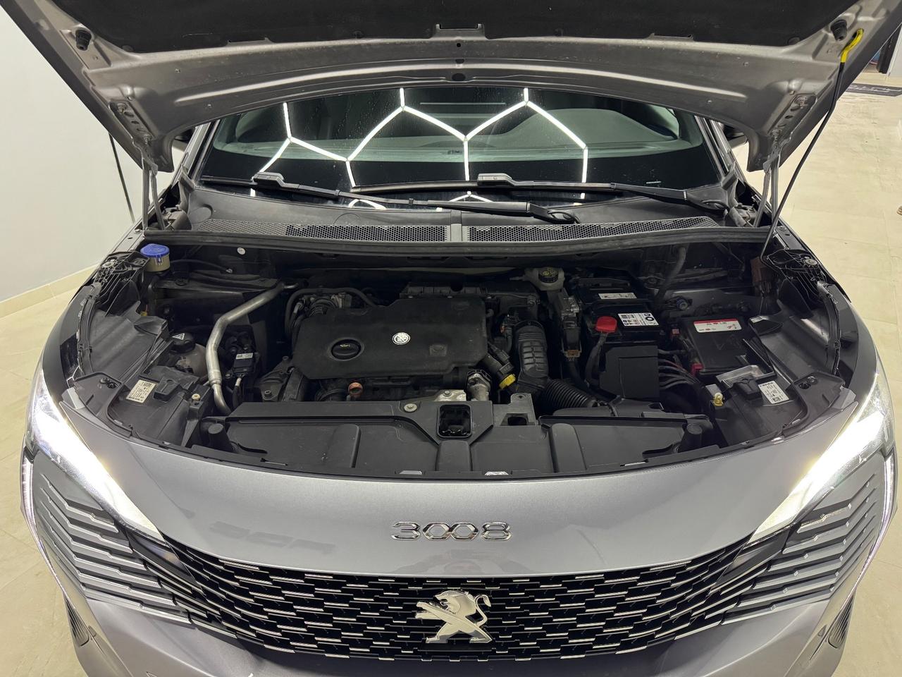 Peugeot 3008 BlueHDi 130 S&S EAT8 Allure