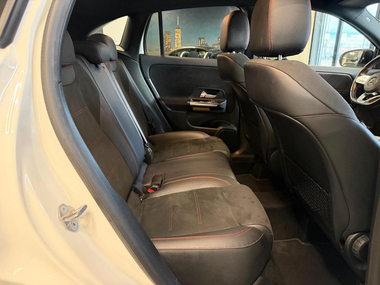 MERCEDES-BENZ GLA 200D PREMIUM 2.0 150CV PELLE NAVI CAM ANNO 2022