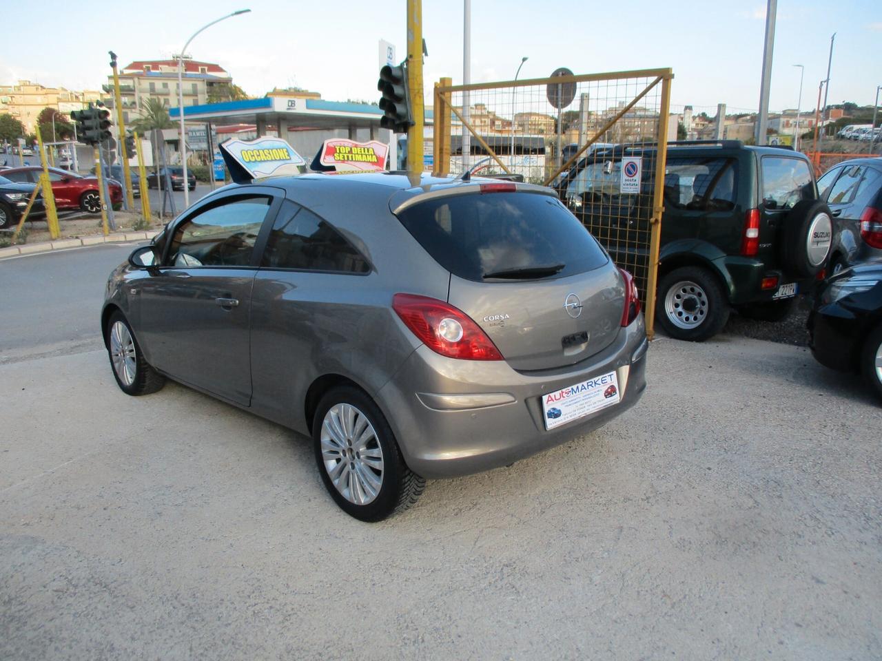 Opel Corsa 1.2 OK NEOPATENTATI 2011