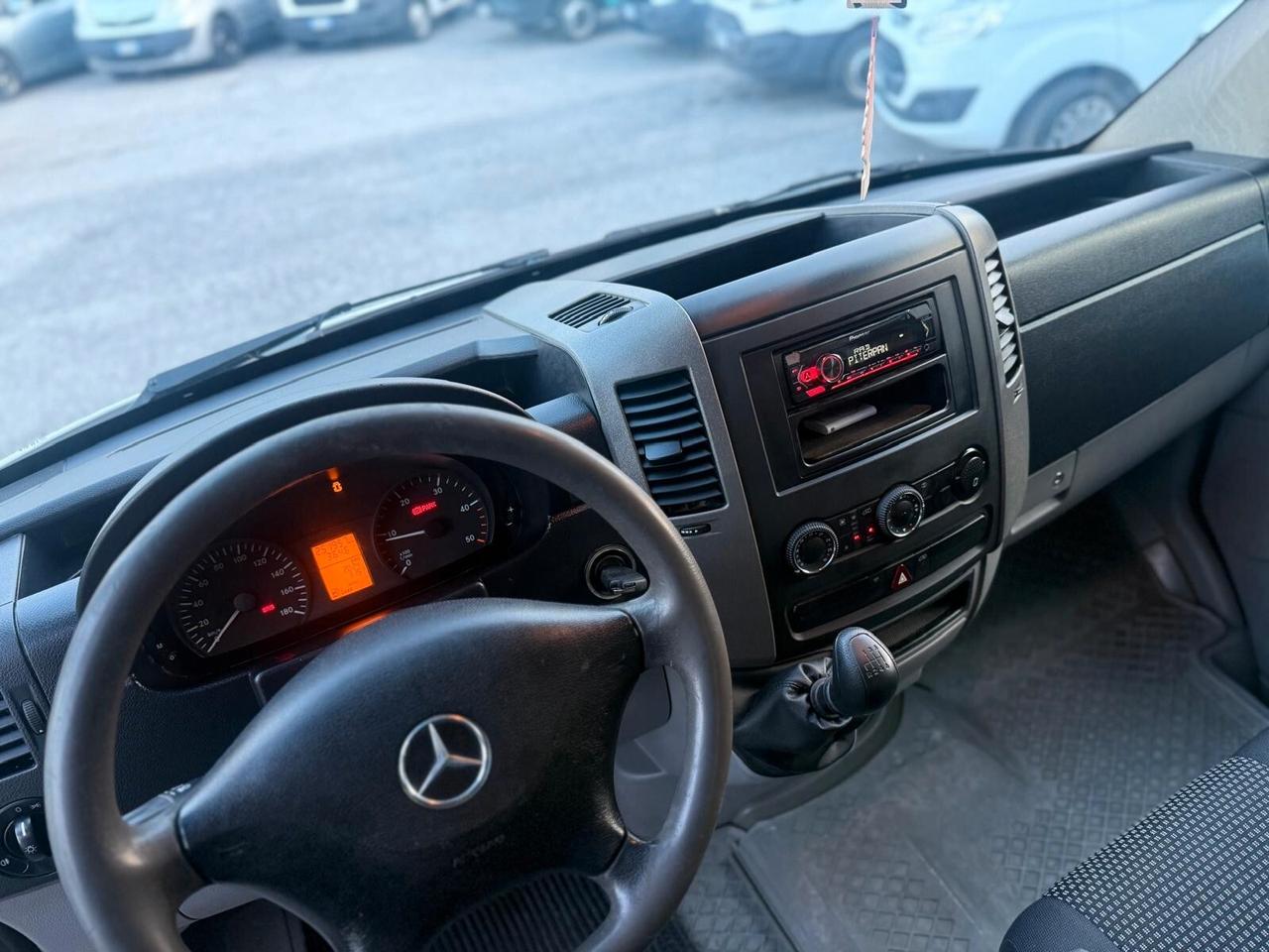 Mercedes-benz SPRINTER 311 CDI 7 POSTI
