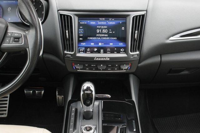 MASERATI Levante V6 Diesel 275 CV UNICOPROP. PELLE/TETTO/360