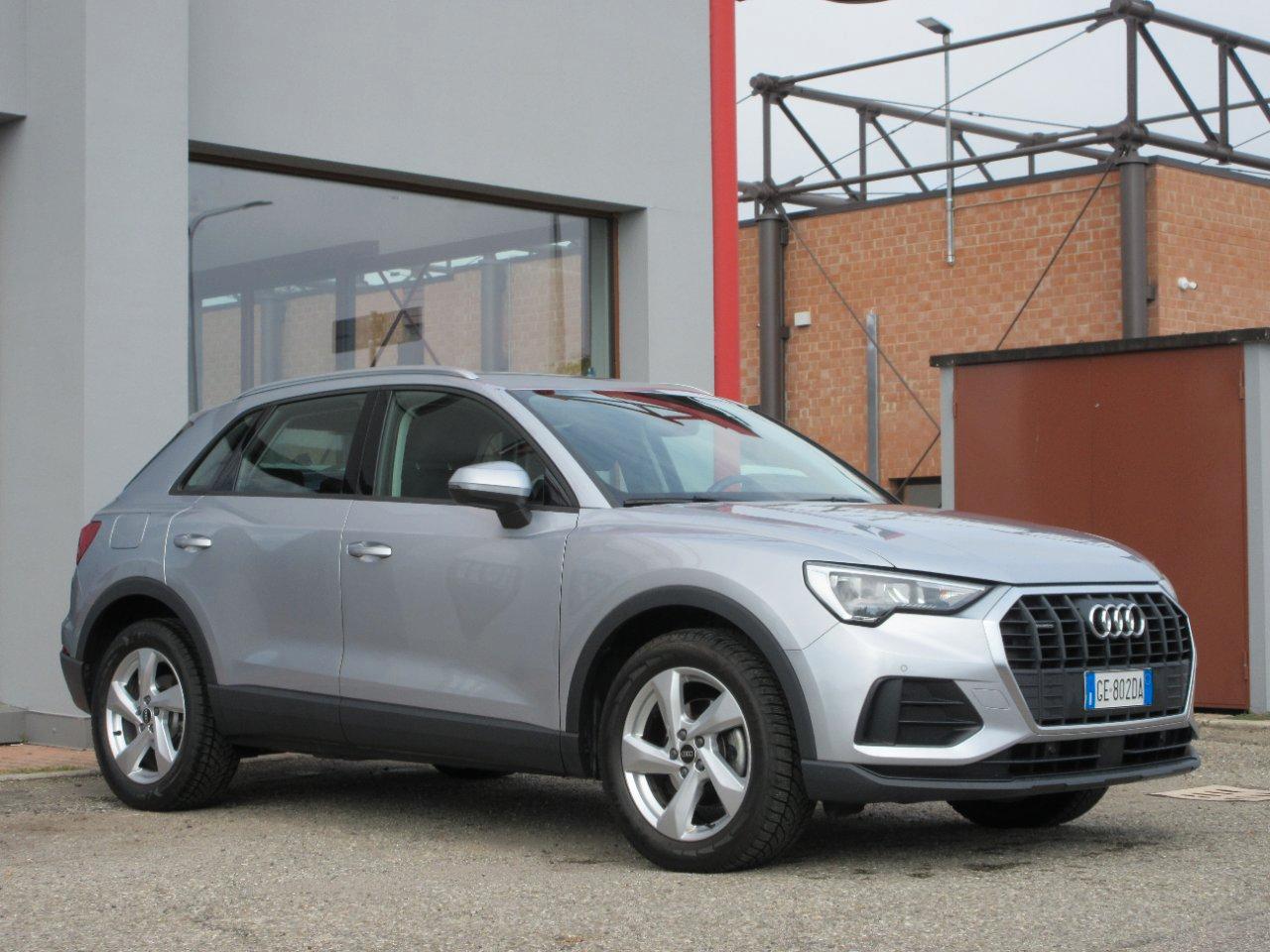 Audi Q3 35 2.0 tdi Business quattro s-tronic