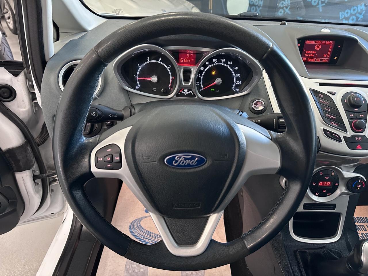 FORD FIESTA 1.4 BENZINA GPL