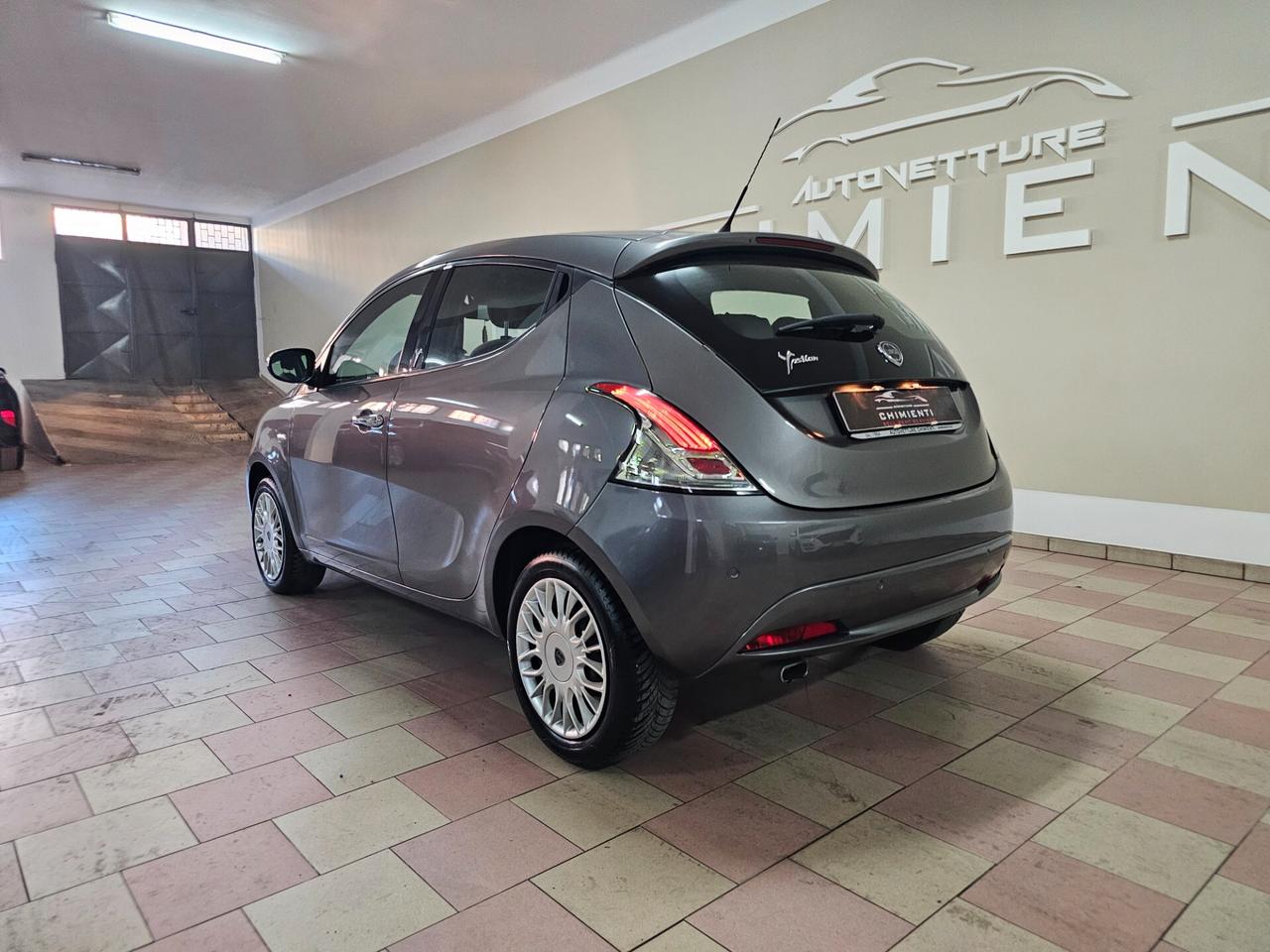 Lancia Ypsilon 1.2 69 CV 5 porte GPL Ecochic Gold