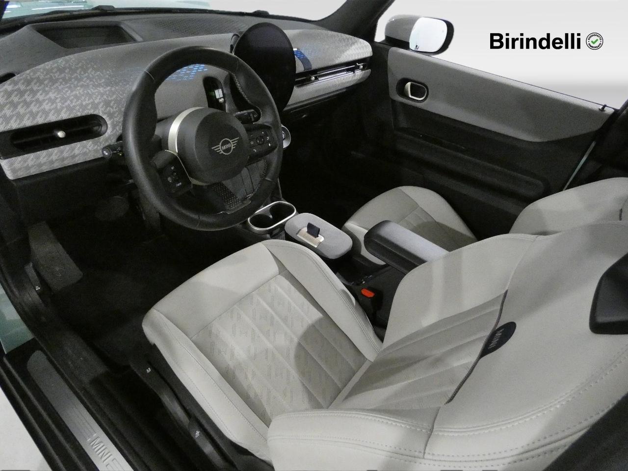 MINI Mini 5ª serie (F66) - Mini Cooper C Favoured