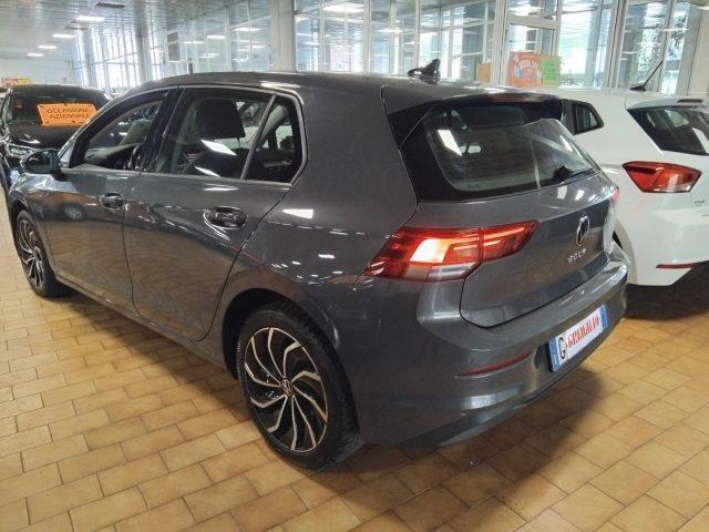 VOLKSWAGEN Golf 1.0 eTSI EVO Life DSG 17" MHEV