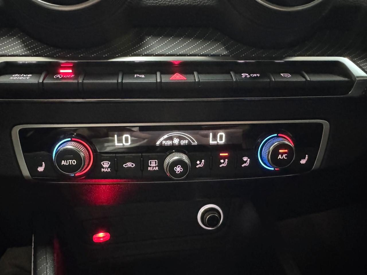 Audi Q2 35 TDI quattro S tronic line Edition