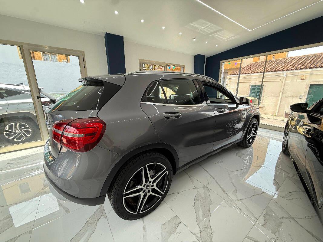 Mercedes Classe GLA GLA 200 d Premium auto AMG