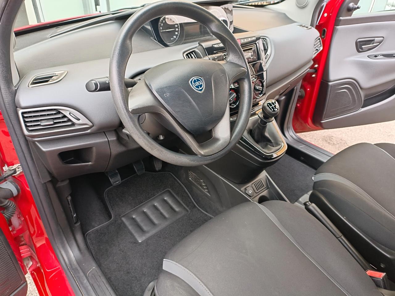 Lancia Ypsilon 1.2 GPL Ecochic Elefantino