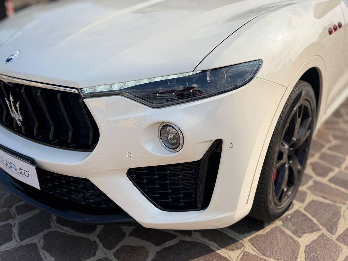 Maserati Levante 3.0 V6 Modena 350cv auto