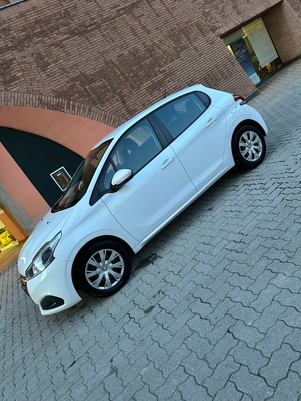 Peugeot 208 BlueHDi 75 5 porte Active