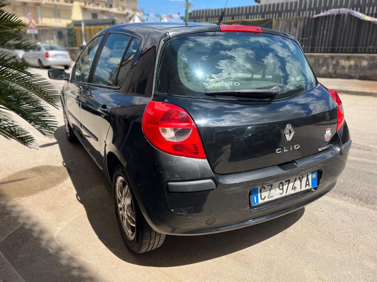 Renault Clio 1.1 Benzina Anno 2007