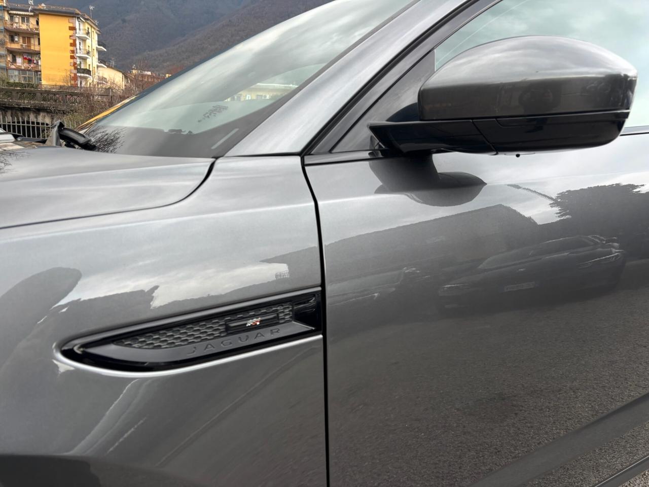 Jaguar E-Pace 2.0D 150 CV AWD aut. Chequered Flag FULL-TETTO