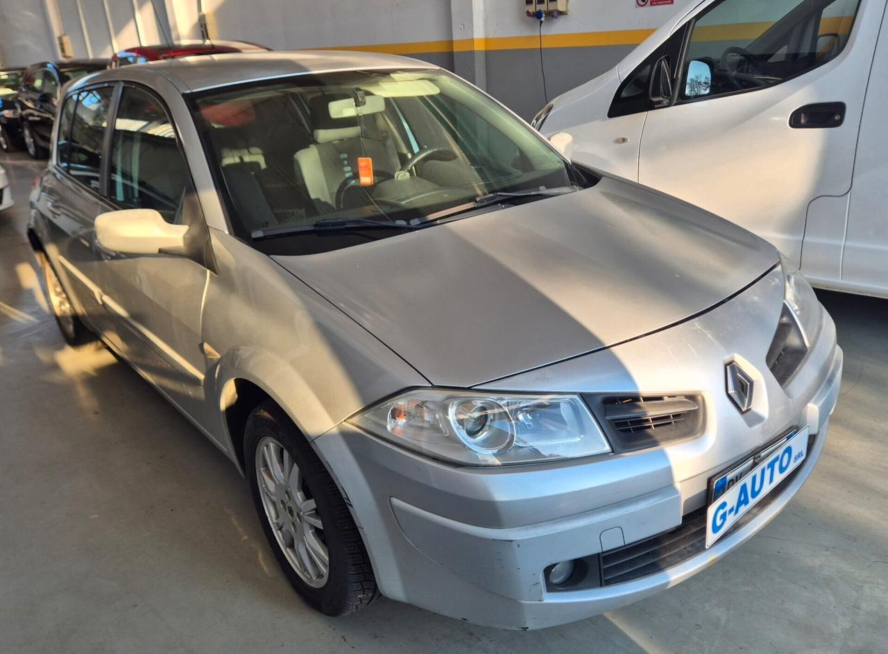 Renault Megane 1.5 Dci 5 porte
