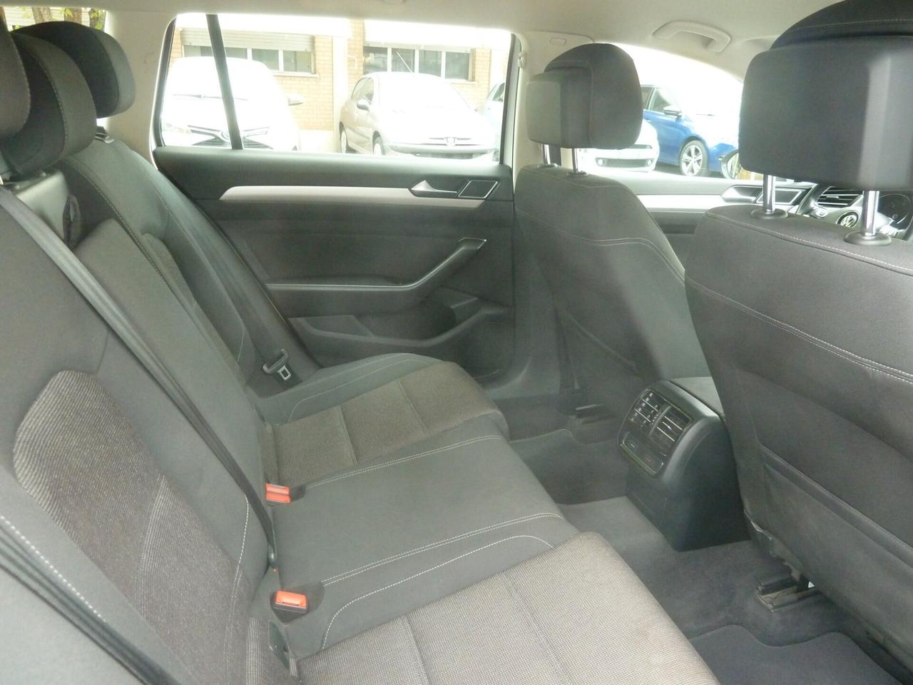 Volkswagen Passat Variant 1.6 TDI Business BlueMotion Technology