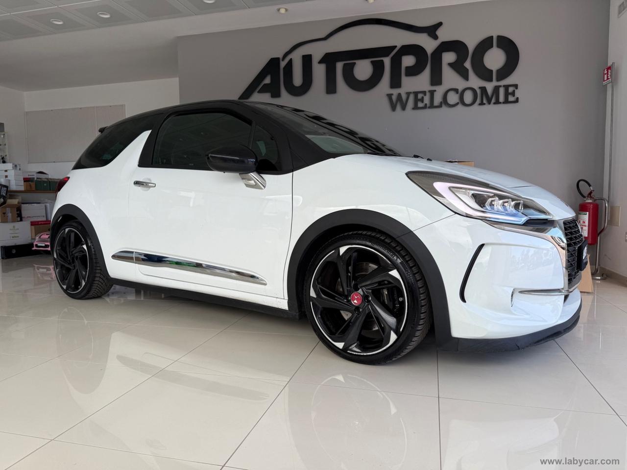 DS AUTOMOBILES DS 3 Performance Black Special