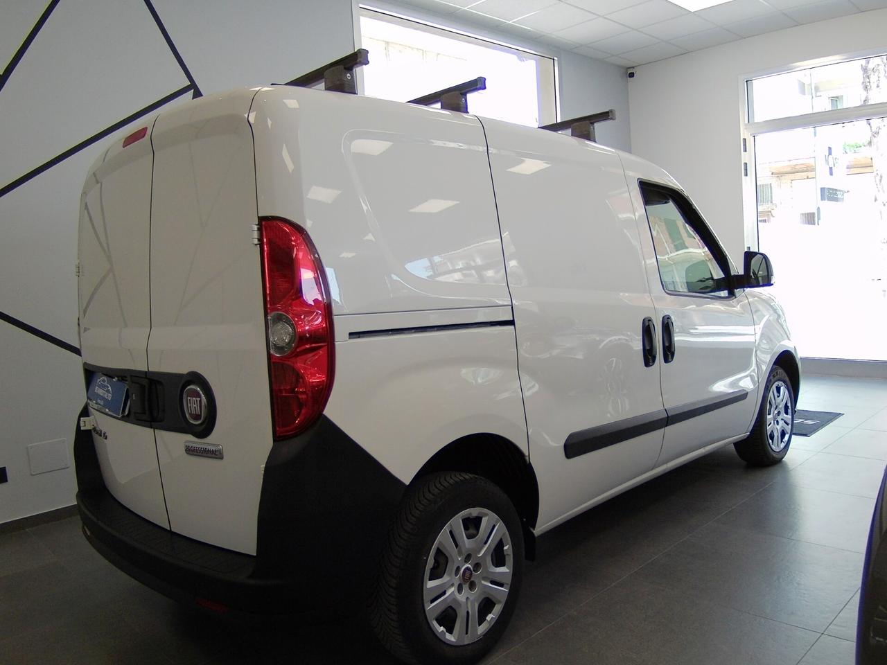 Fiat Doblò 1.6 MJT 105CV S&S 3 posti Cargo Lounge