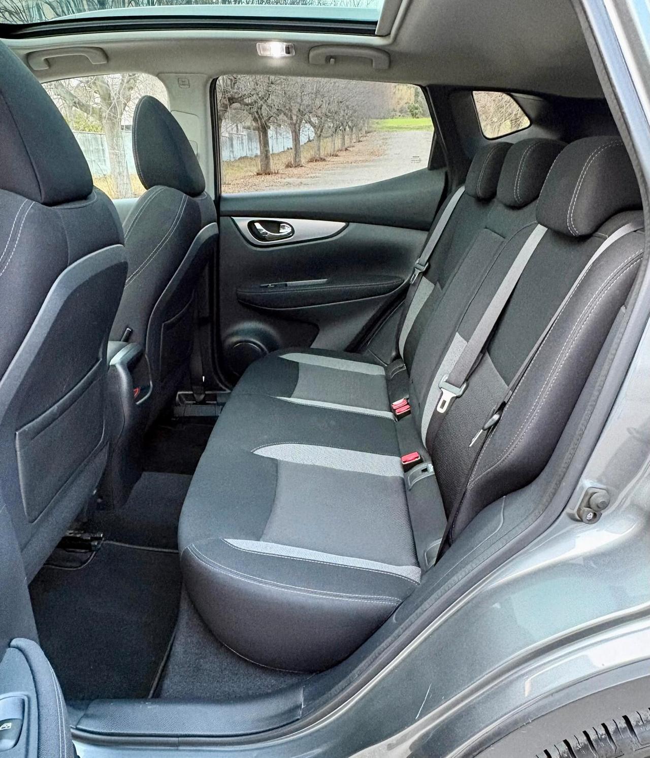 Nissan Qashqai 1.5 dCi N-Connecta