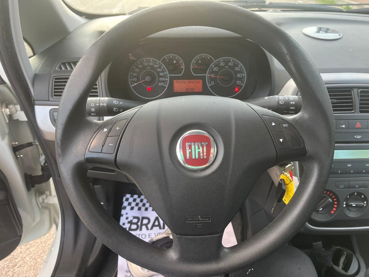 Fiat Grande Punto 1.4 5 porte EasyPower Unipro 2013