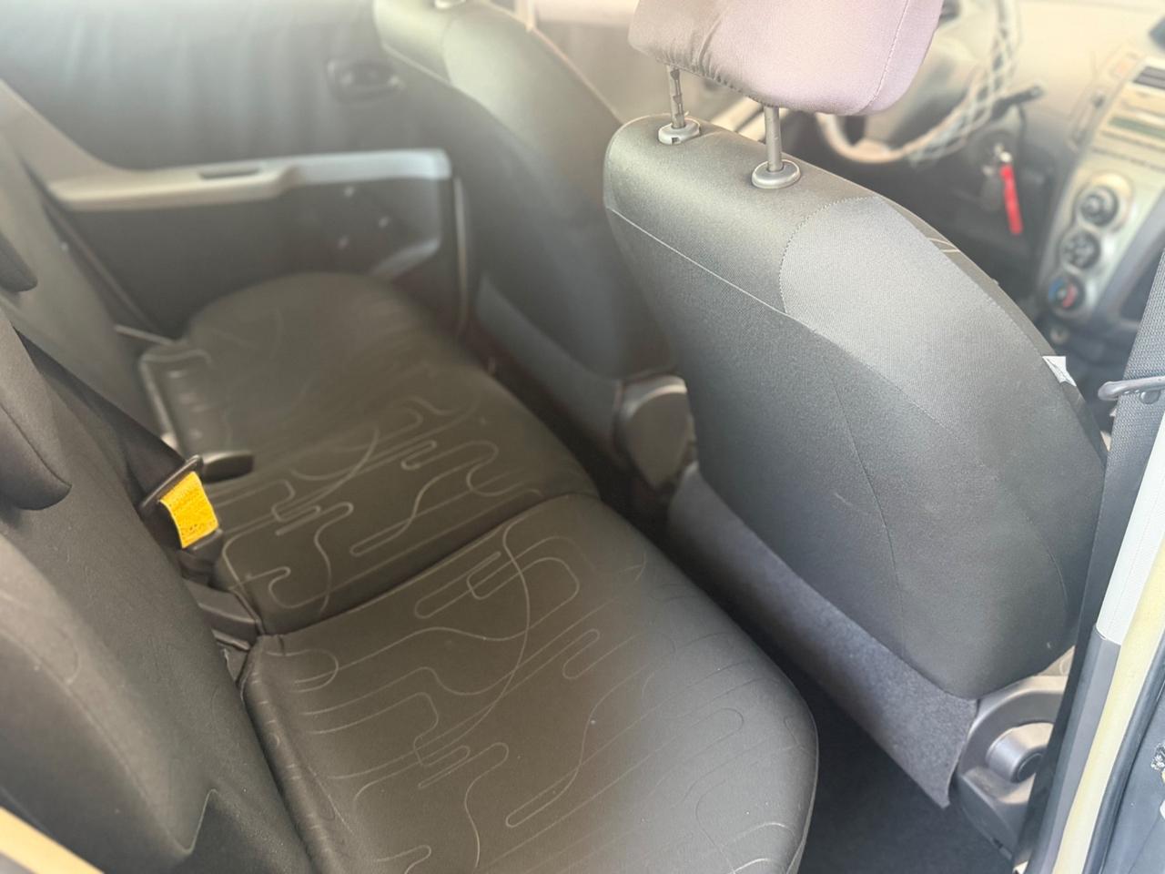 Toyota Yaris 1.0 5 porte Now GPL unico proprietario