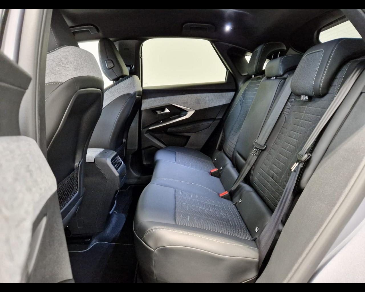 PEUGEOT 3008 1.2 hybrid GT 136cv e-dcs6