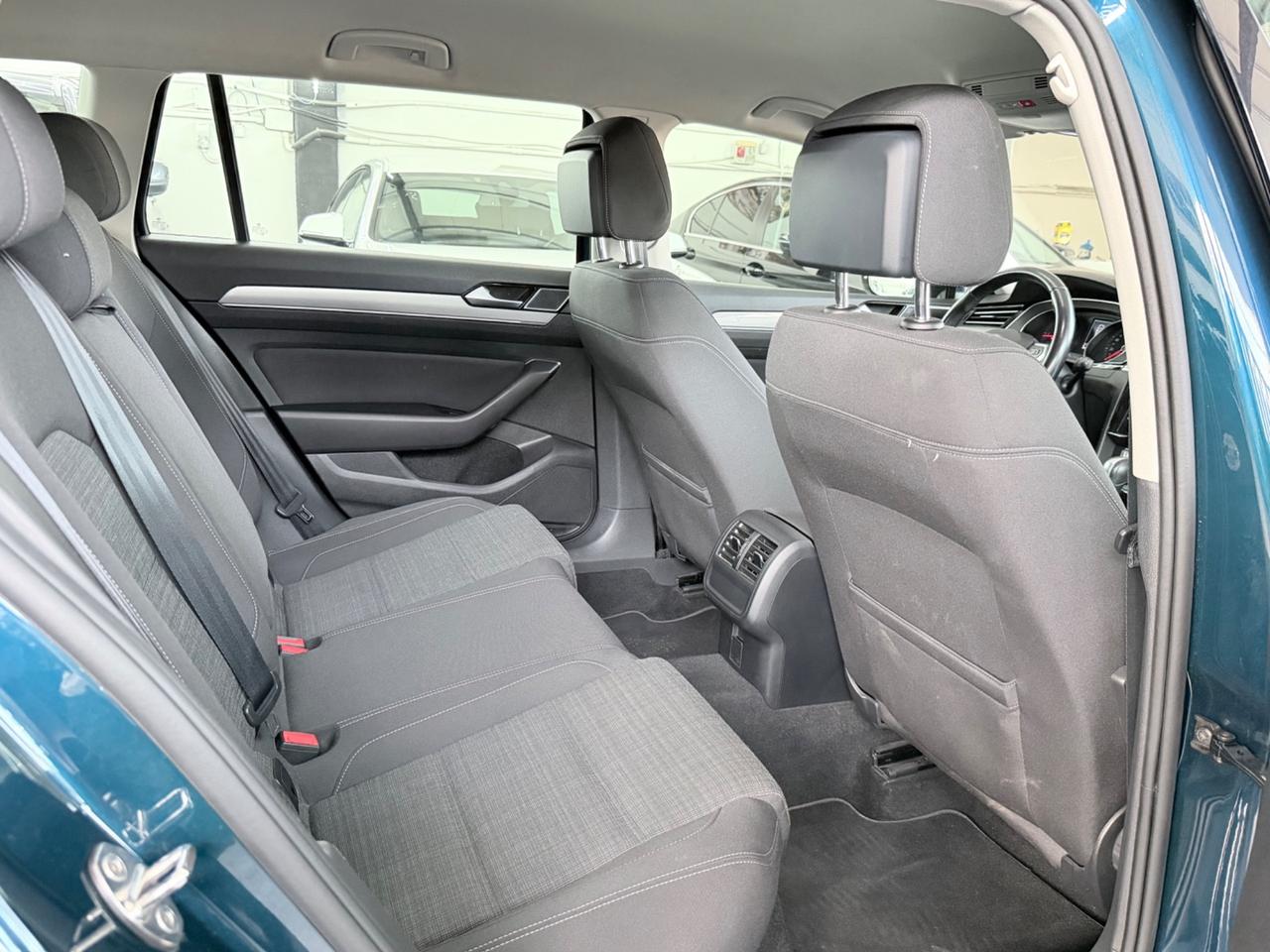 VW Passat 2.0TDI 150CV SCR EVO DSG Business EURO6