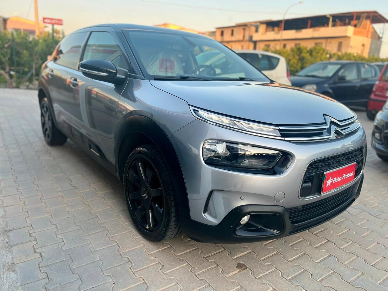 Citroen C4 Cactus BlueHDi 100 S&S Shine