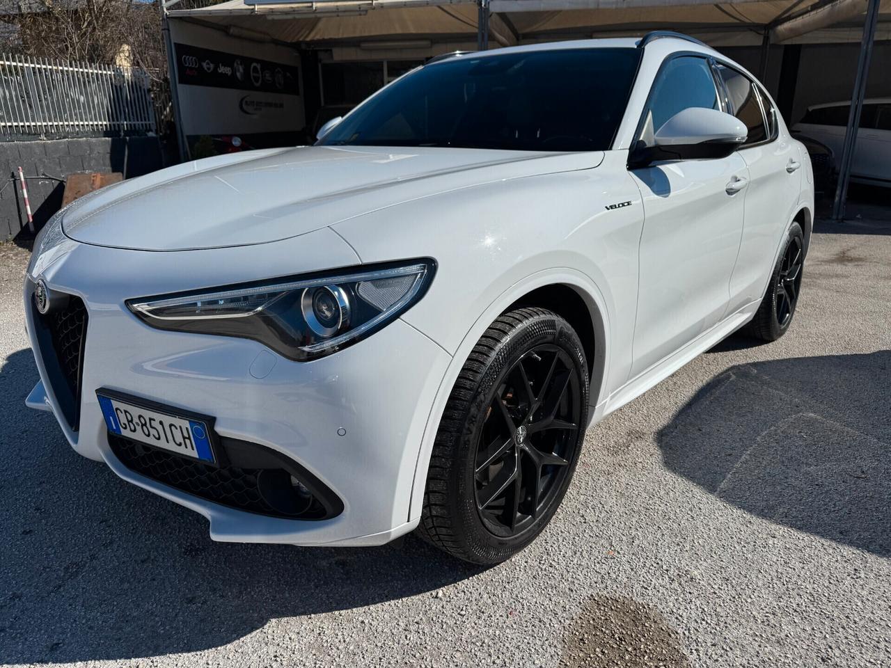 Alfa Romeo Stelvio 210 CV Q4 Veloce (gancio traino elettrico)