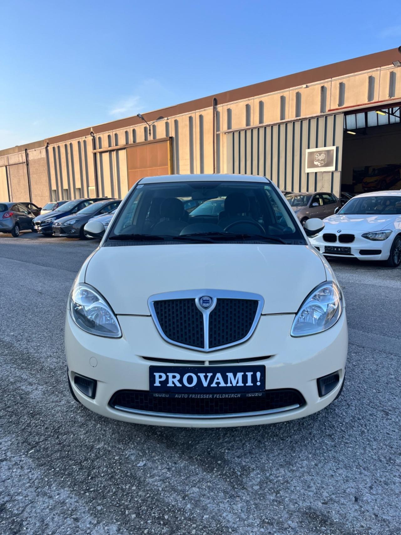 Lancia Ypsilon 1.2 Neopatentati