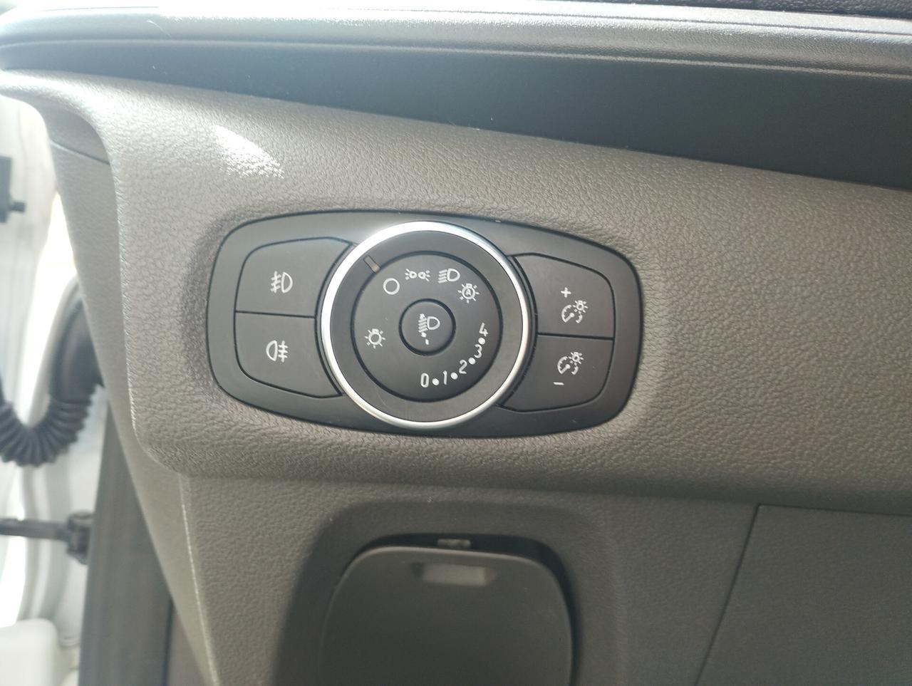 Ford Transit Custom 2.0 Tdi 130 CV