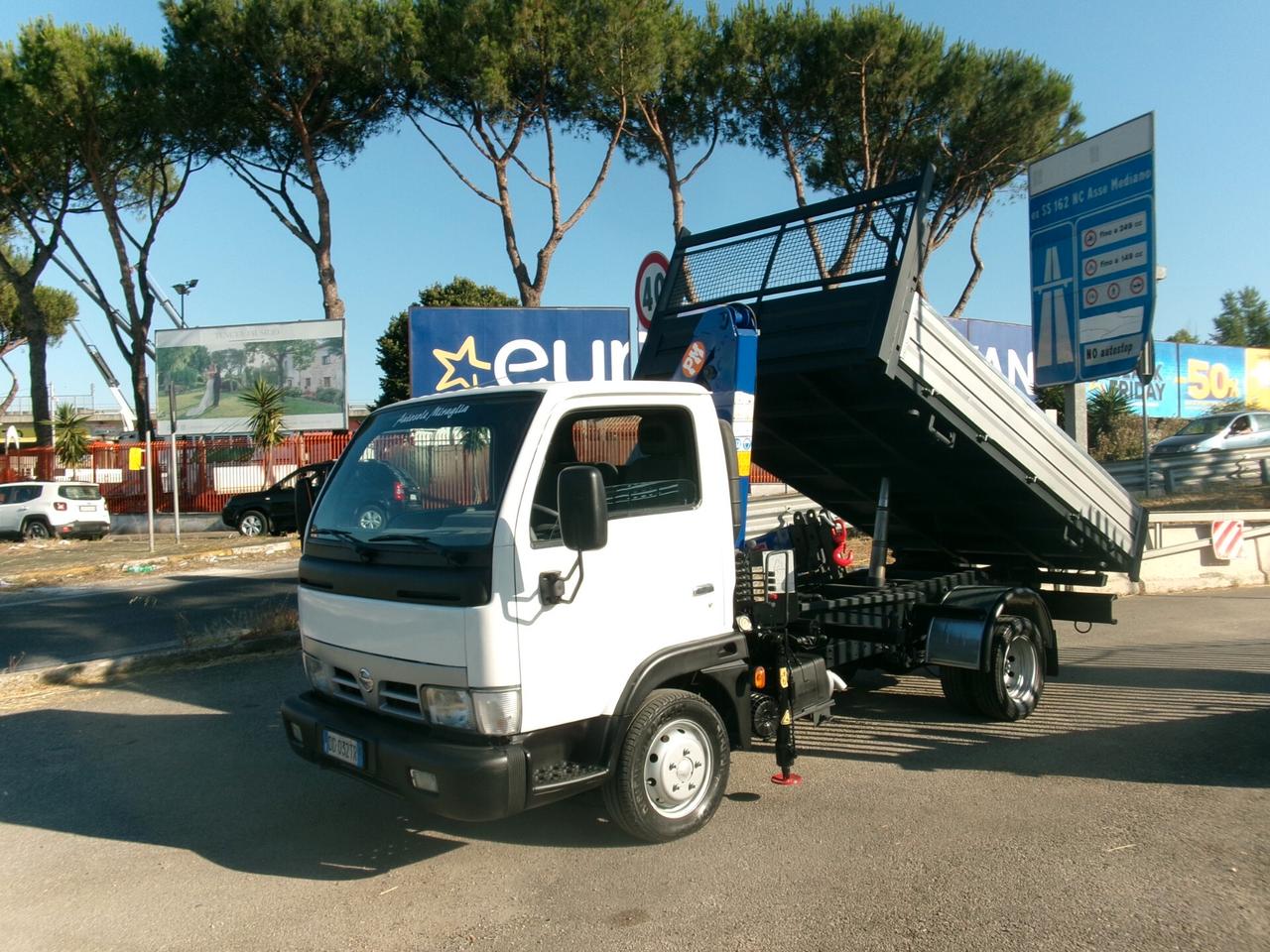 Nissan Cabstar 35-13 3000 130CV GRU PM 2523 3 SFILI RIBALTABILE TRILARALE