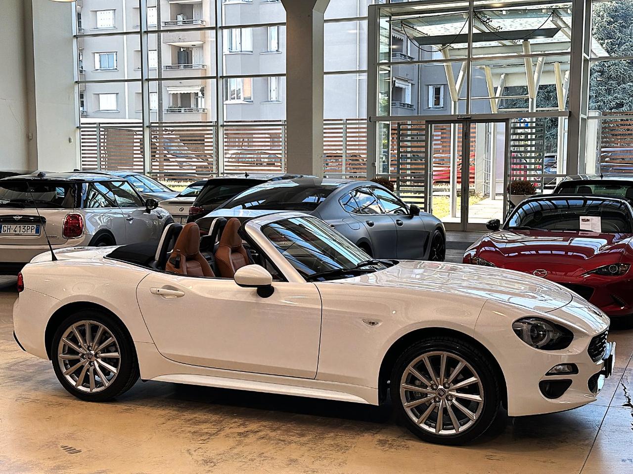 Fiat 124 Spider 1.4 m-air Lusso auto-LED-17"-Bose-Pelle-Keyless
