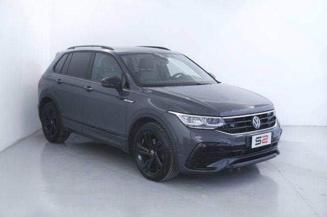 VOLKSWAGEN Tiguan 2.0 TDI 150 CV SCR DSG R-Line Black Pack/Matrix