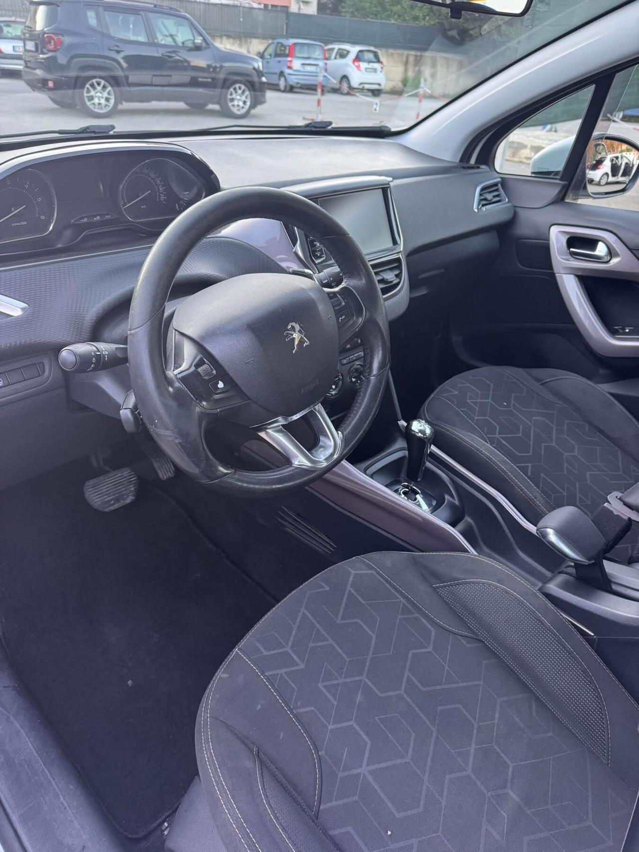 Peugeot 2008 BlueHDi 100 Allure