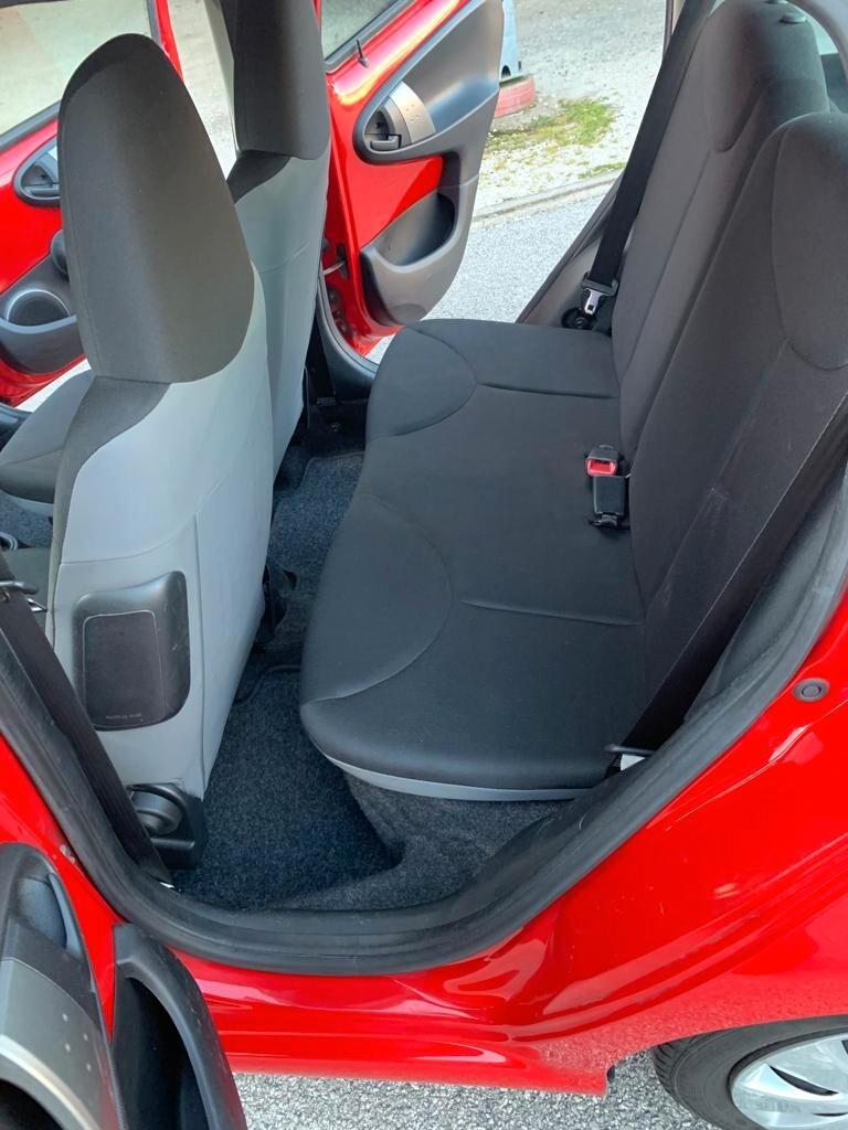 Toyota Aygo 1.0 12V VVT-i 5 porte Lounge Connect