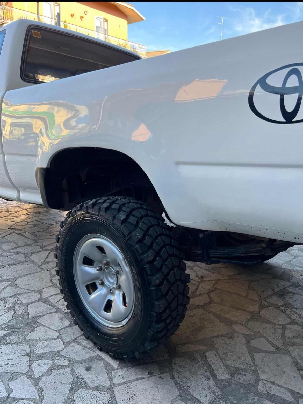 Toyota Hilux 2.4 diesel Pick-up