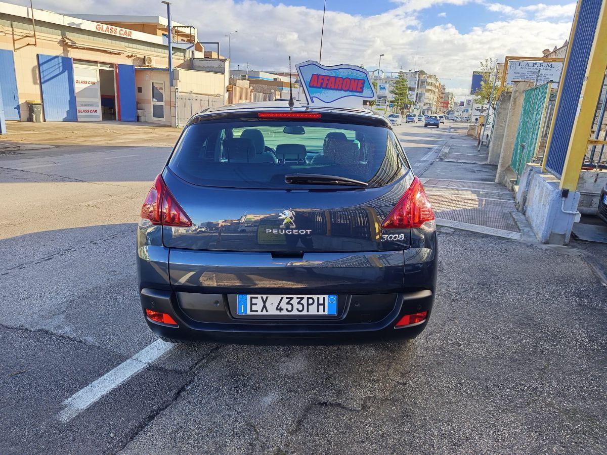 PEUGEOT 3008 1.6 HDi 115 CV Active TETTO PAN.