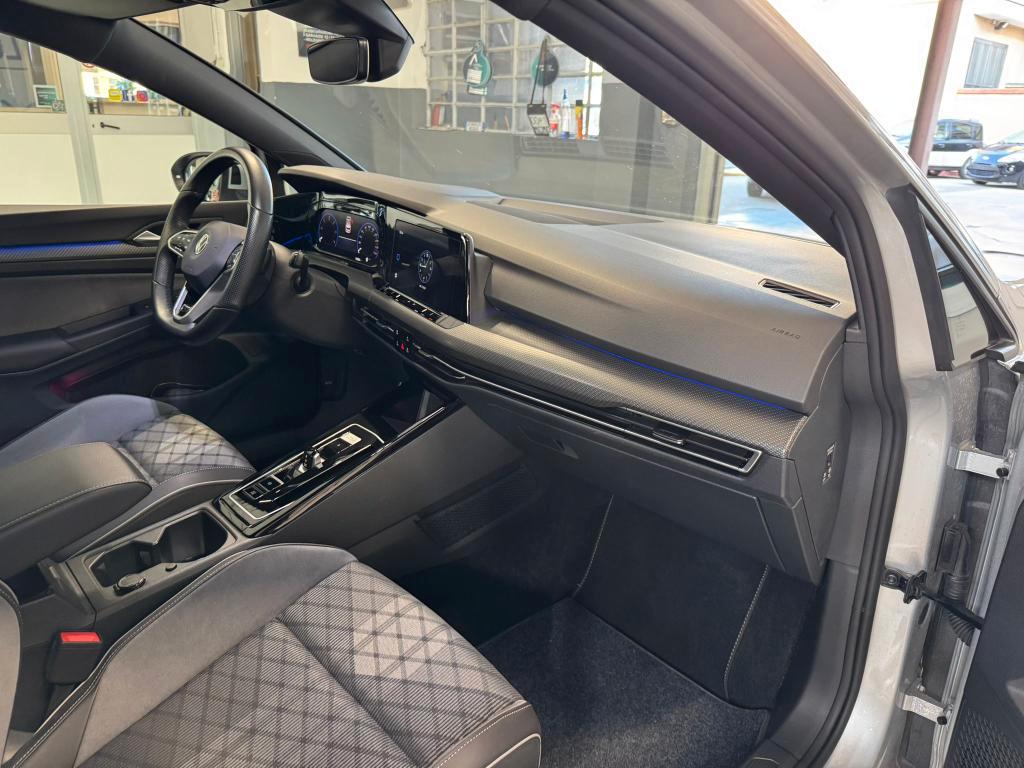 Volkswagen Golf 2.0 tdi R-LINE 150cv dsg