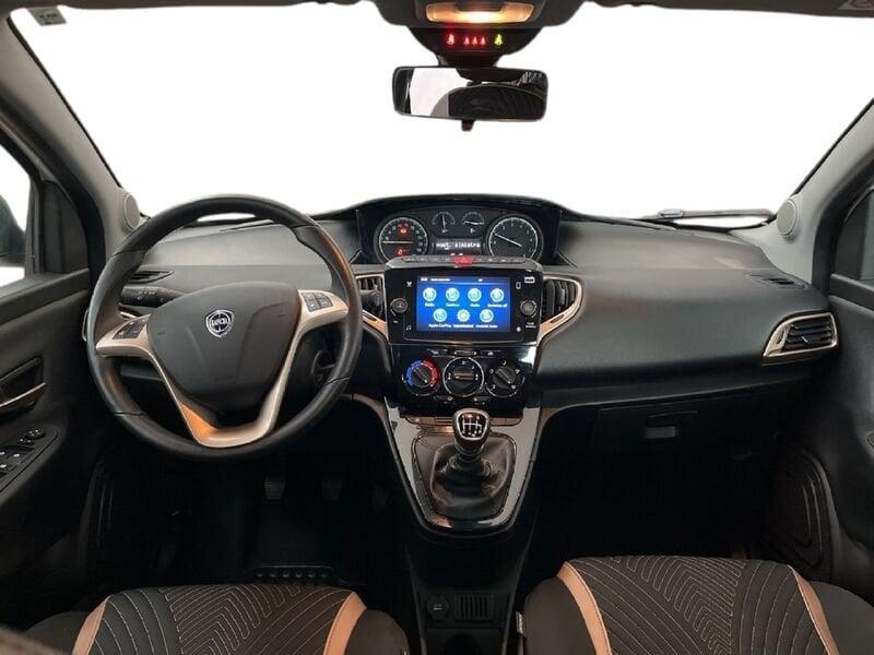 Lancia Ypsilon III 2021 1.0 firefly hybrid Gold s&s 70cv