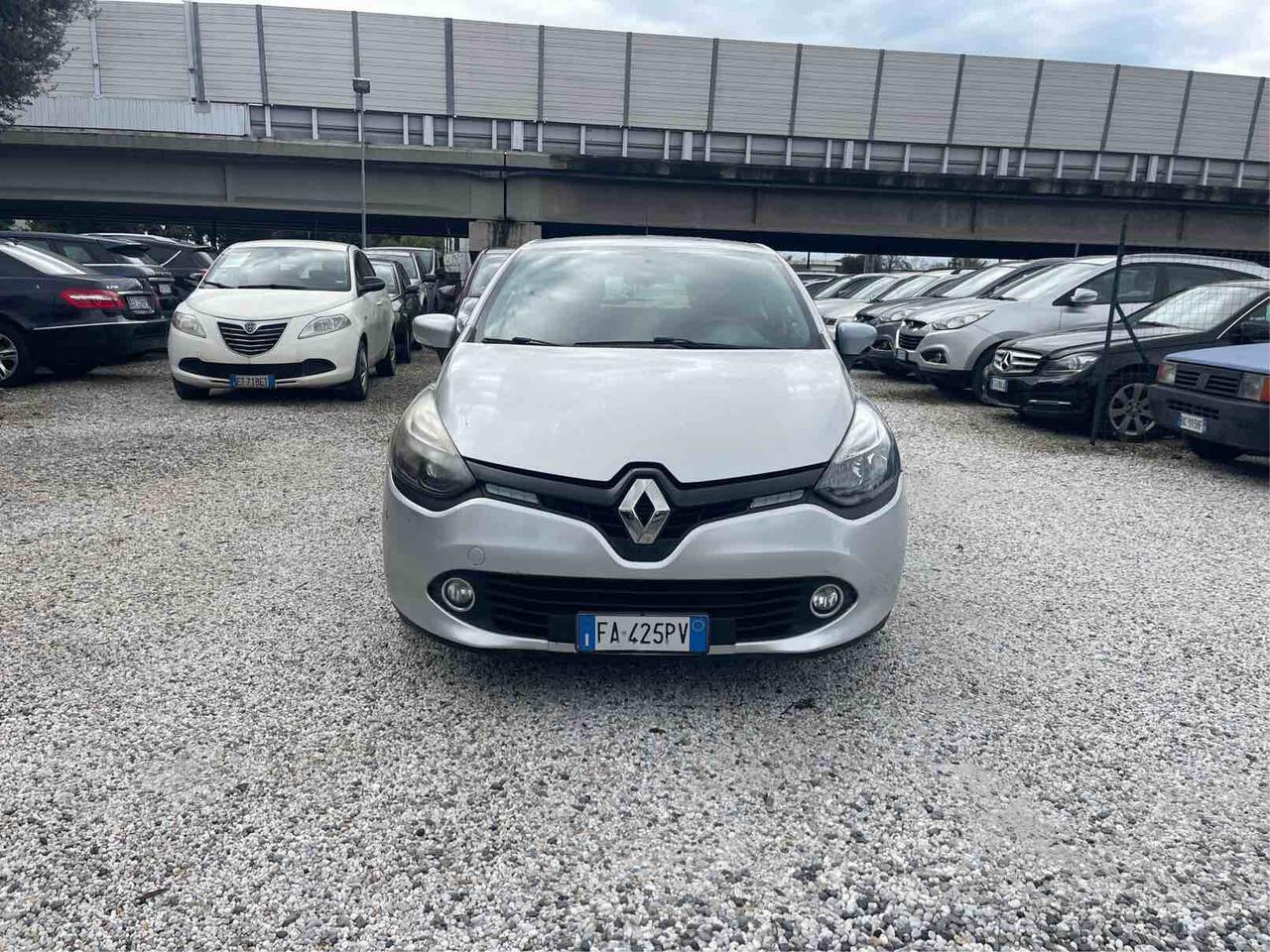 RENAULT CLIO - 1.5 DCI - BERLINA