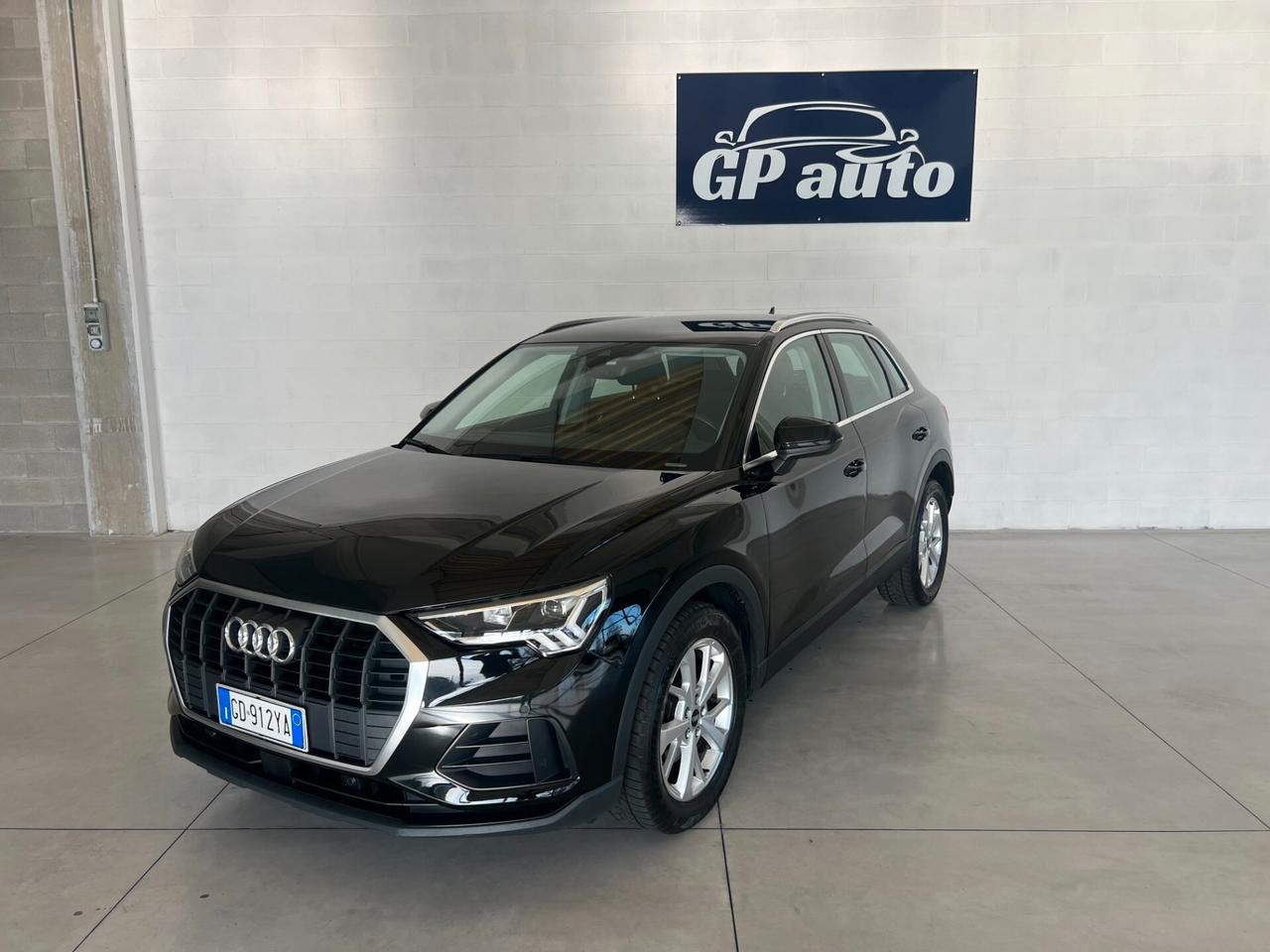 Audi Q3 35 TDI S tronic Business Advanced solo 73.543km tagliandati audi