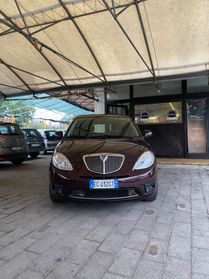Lancia Ypsilon 1.2 Versus
