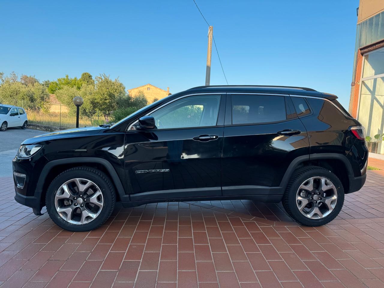 Jeep Compass 1.6 Multijet limited da 190 euro al mese 1 anno di garanzia