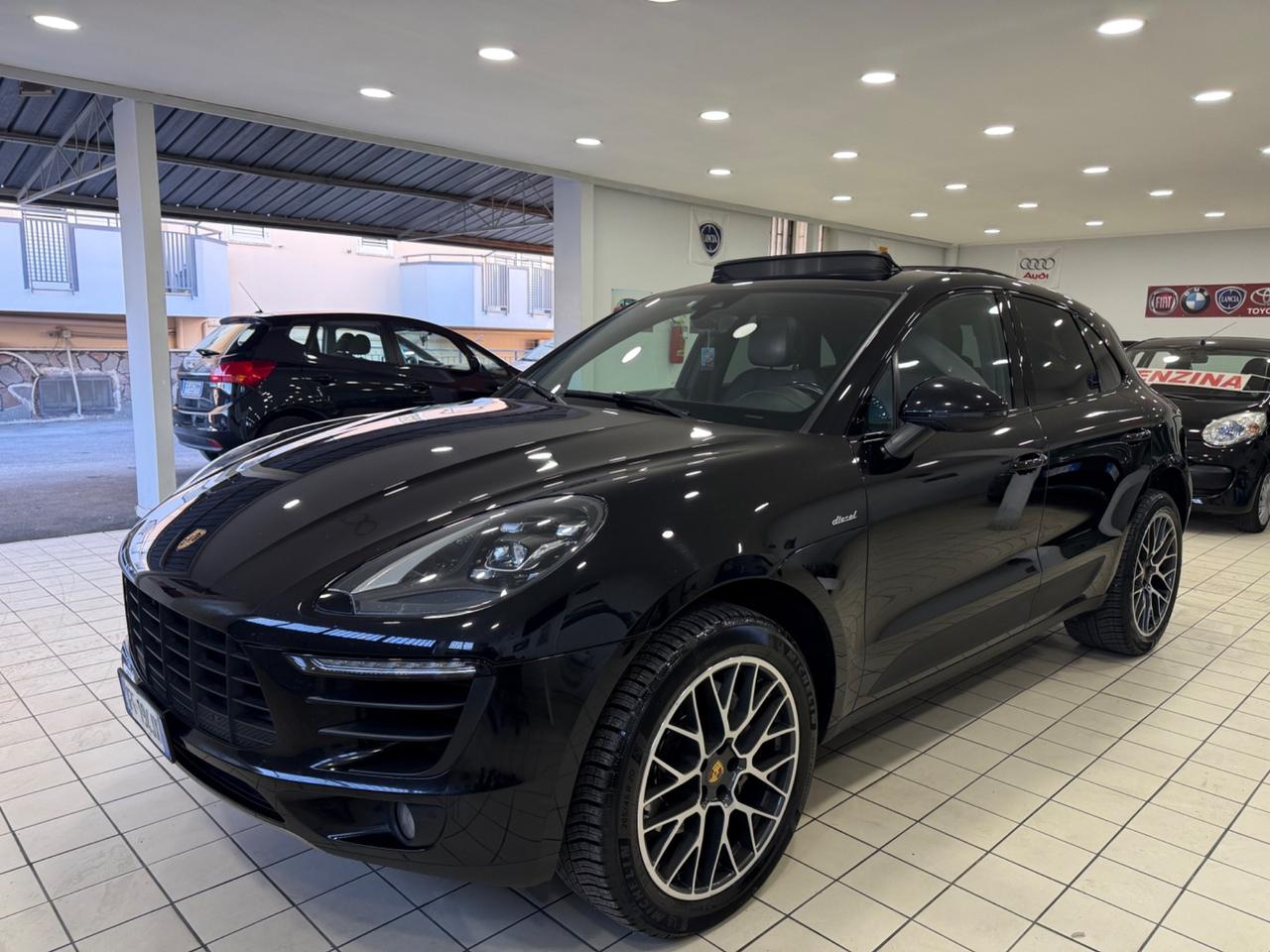 Porsche Macan 3.0 full optional