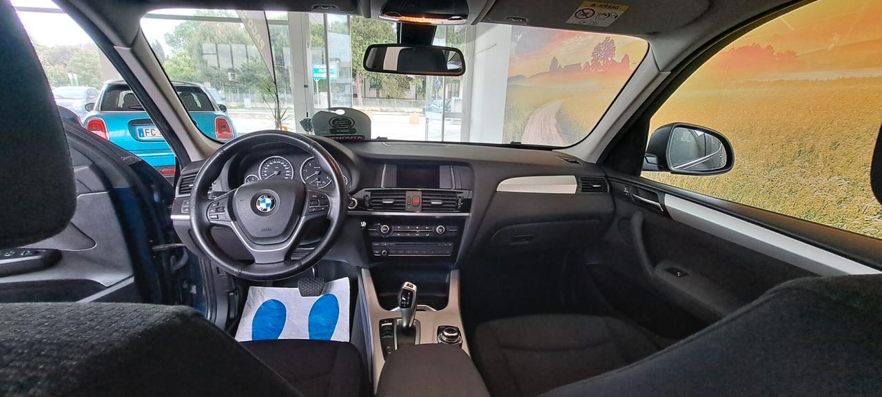 BMW X3 2.0d X-Drive-Automatico-Navi-Pdc-Tagliandat