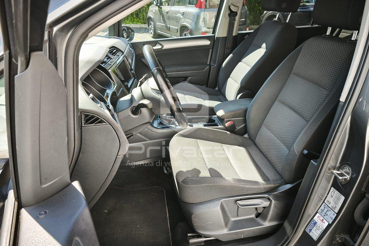 VOLKSWAGEN Touran 1.6 TDI 115 CV SCR DSG Business BlueMotion Technology