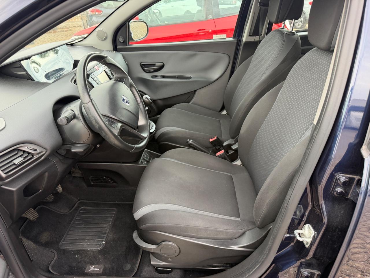 Lancia Ypsilon 1.2 69 CV 5 porte GPL Ecochic Gold